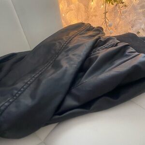BLACK LEATHER BOMBER/JACKET!